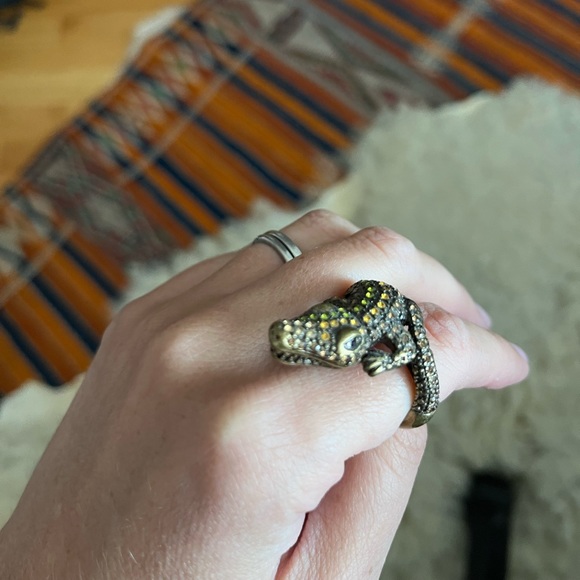 Alligator or crocodile Gem Statement Ring - Picture 2 of 2
